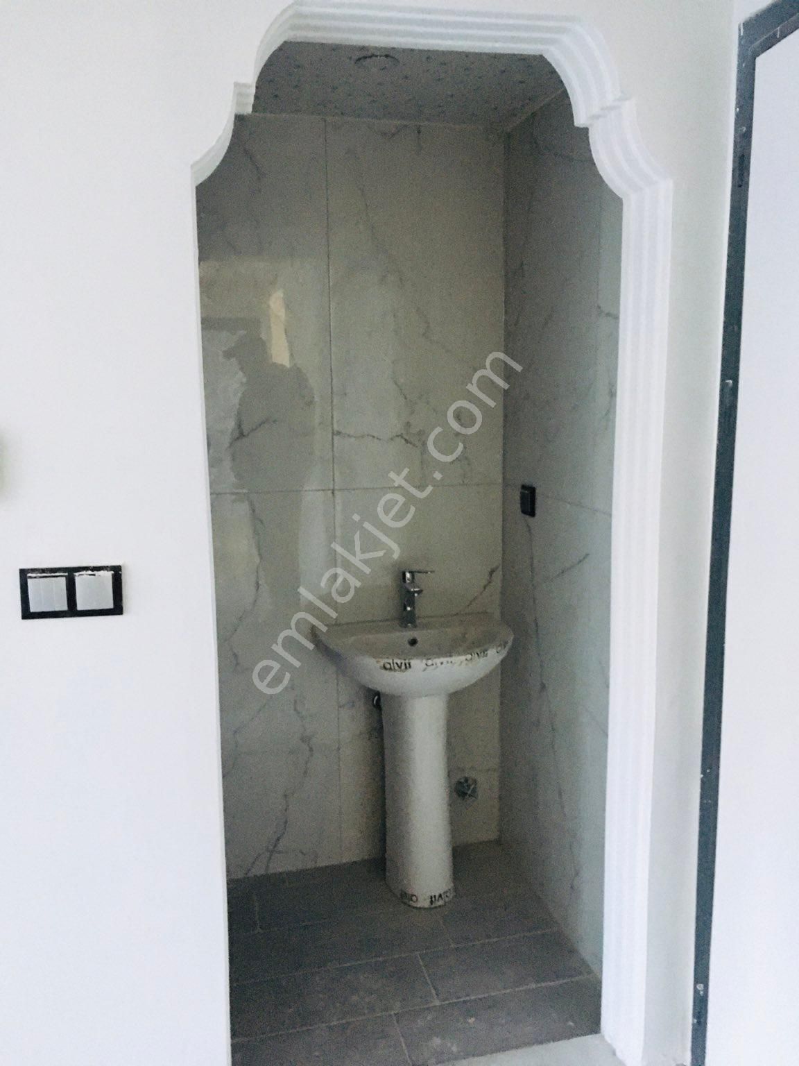 https://imaj.emlakjet.com//listing/12412073/73D89ABC83EB30FD02ABA92CEEA0FE3B12412073.jpg