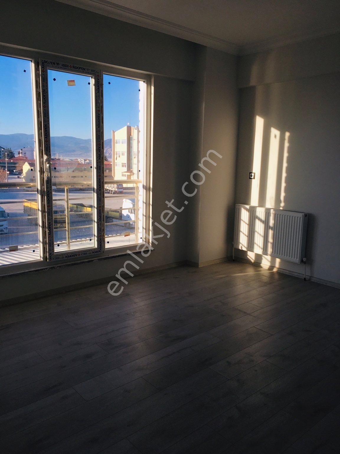 https://imaj.emlakjet.com//listing/12412073/A5048B4309215D662FE38F47805E38DE12412073.jpg