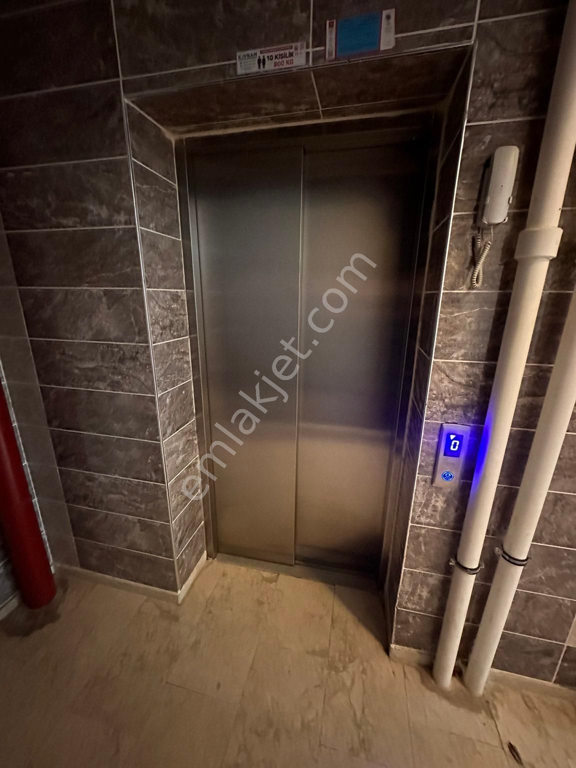 https://imaj.emlakjet.com//listing/12474531/FB852B955CACE78330A28E6524B3A6B012474531.jpg