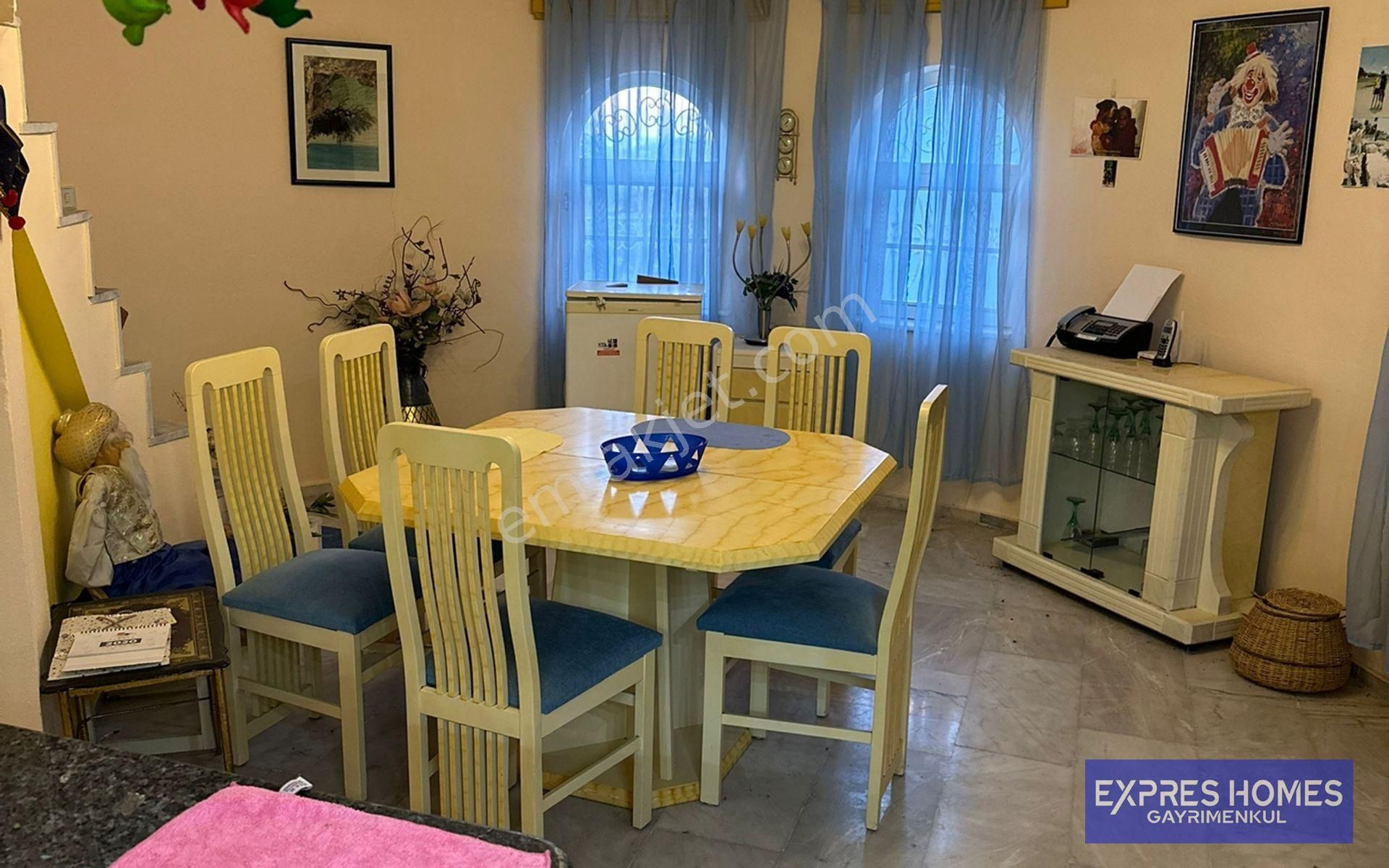 https://imaj.emlakjet.com//listing/12558120/2DCB30BBB0903432B9F047DFC6EEECB912558120.jpg