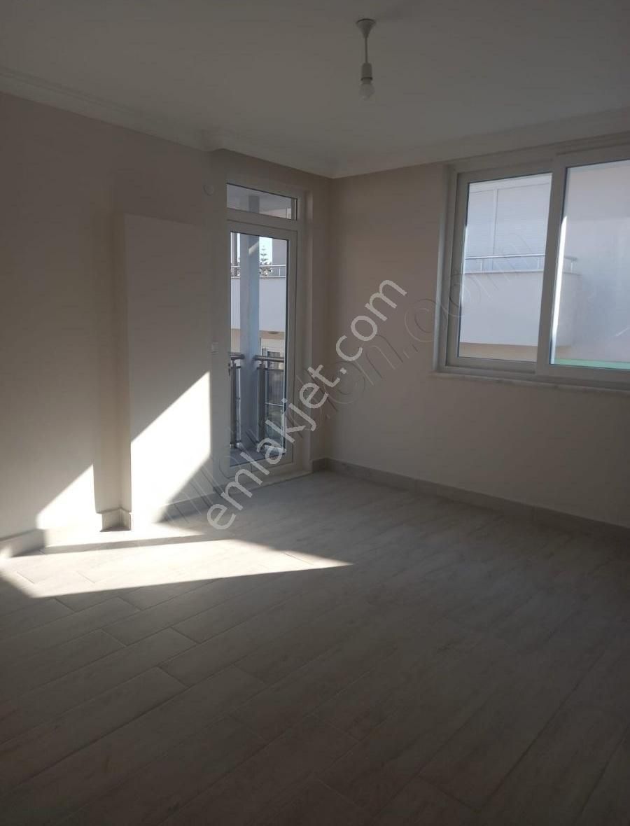 https://imaj.emlakjet.com//listing/12826805/DB7E7A71C7B9CCA8CA26FF7A9EF6D7E312826805.jpg