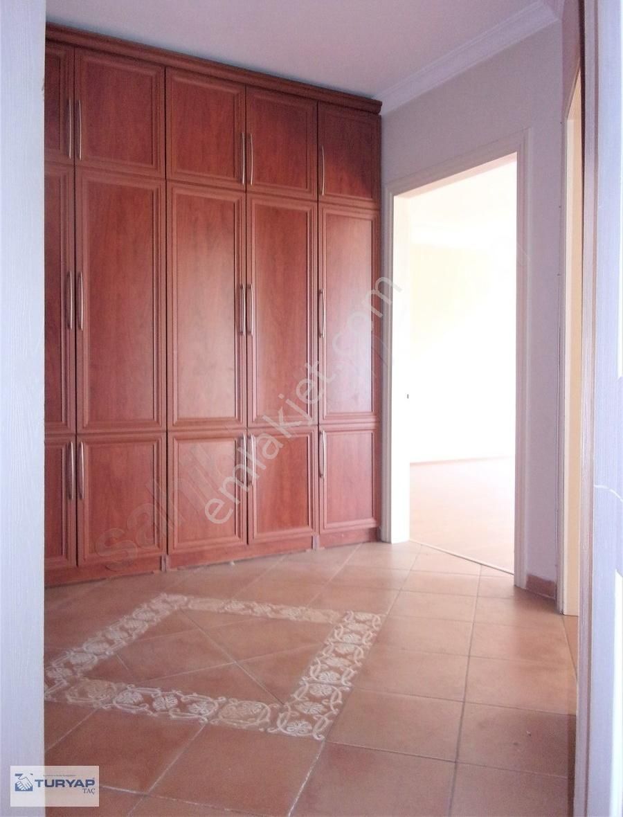 https://imaj.emlakjet.com//listing/12827002/1B8E50167A10DC30B65669E6CD08942B12827002.jpg