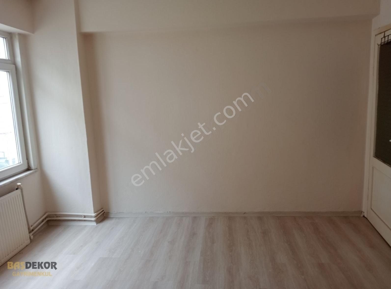 https://imaj.emlakjet.com//listing/12866857/387823017A9D3D964E43A48DCF4FFD8412866857.jpg