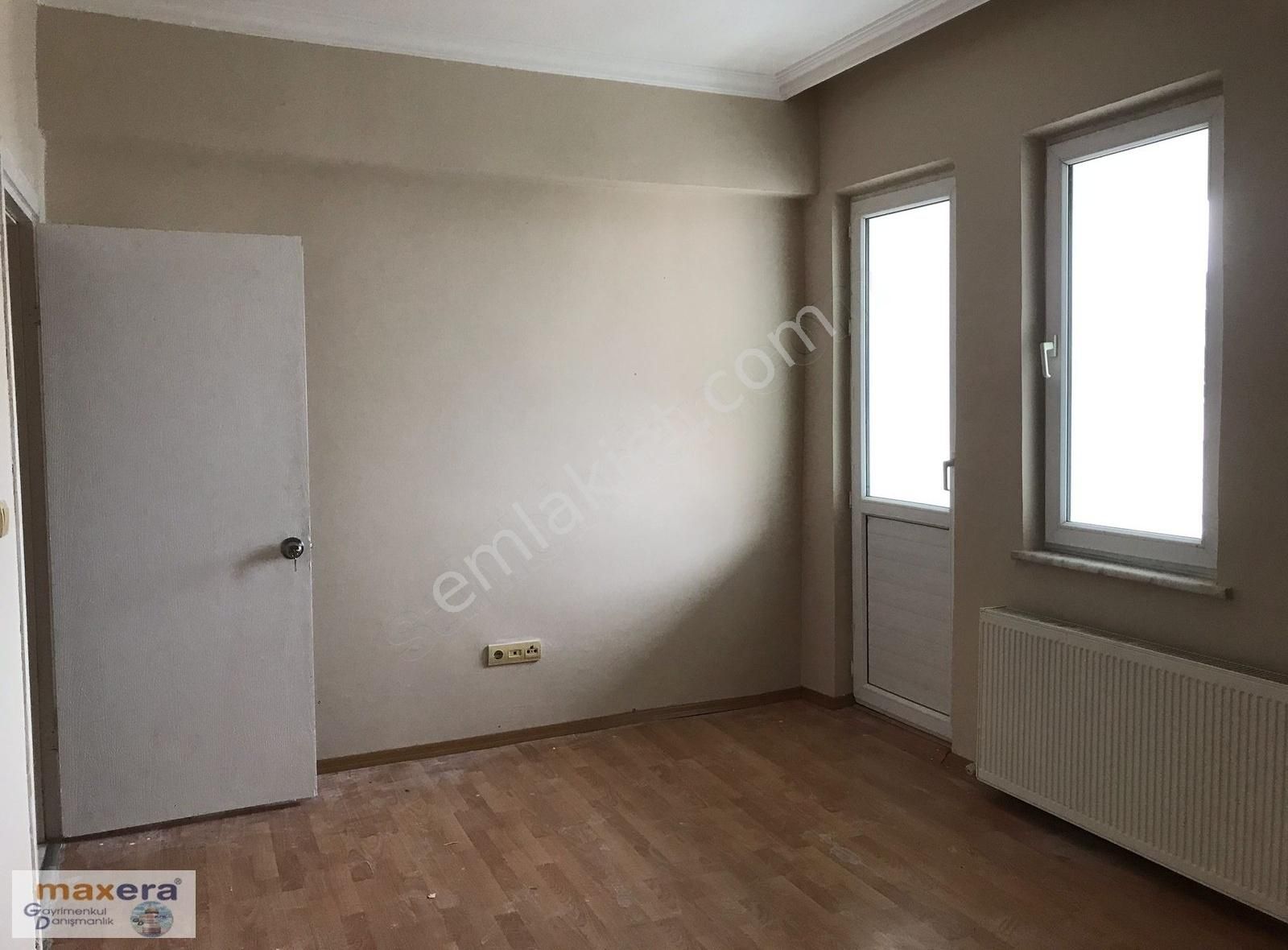 https://imaj.emlakjet.com//listing/12870461/78553FD95C3B4F0B683F236A6829FDDB12870461.jpg