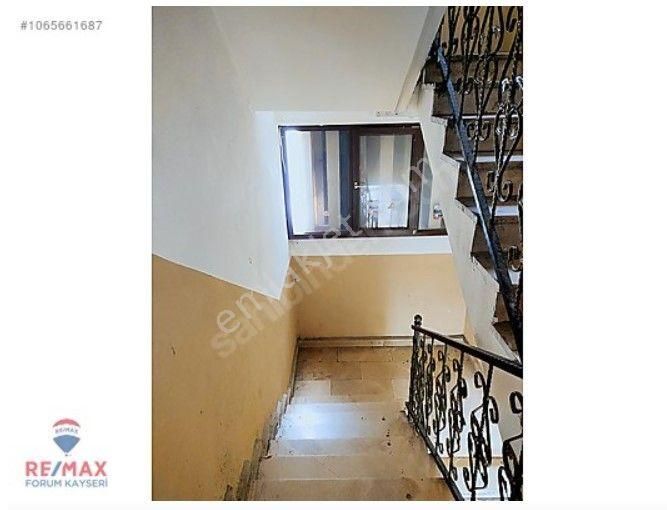 https://imaj.emlakjet.com//listing/12873895/C7D33E7A2F71504BE0D73ECAAF582DCF12873895.jpg