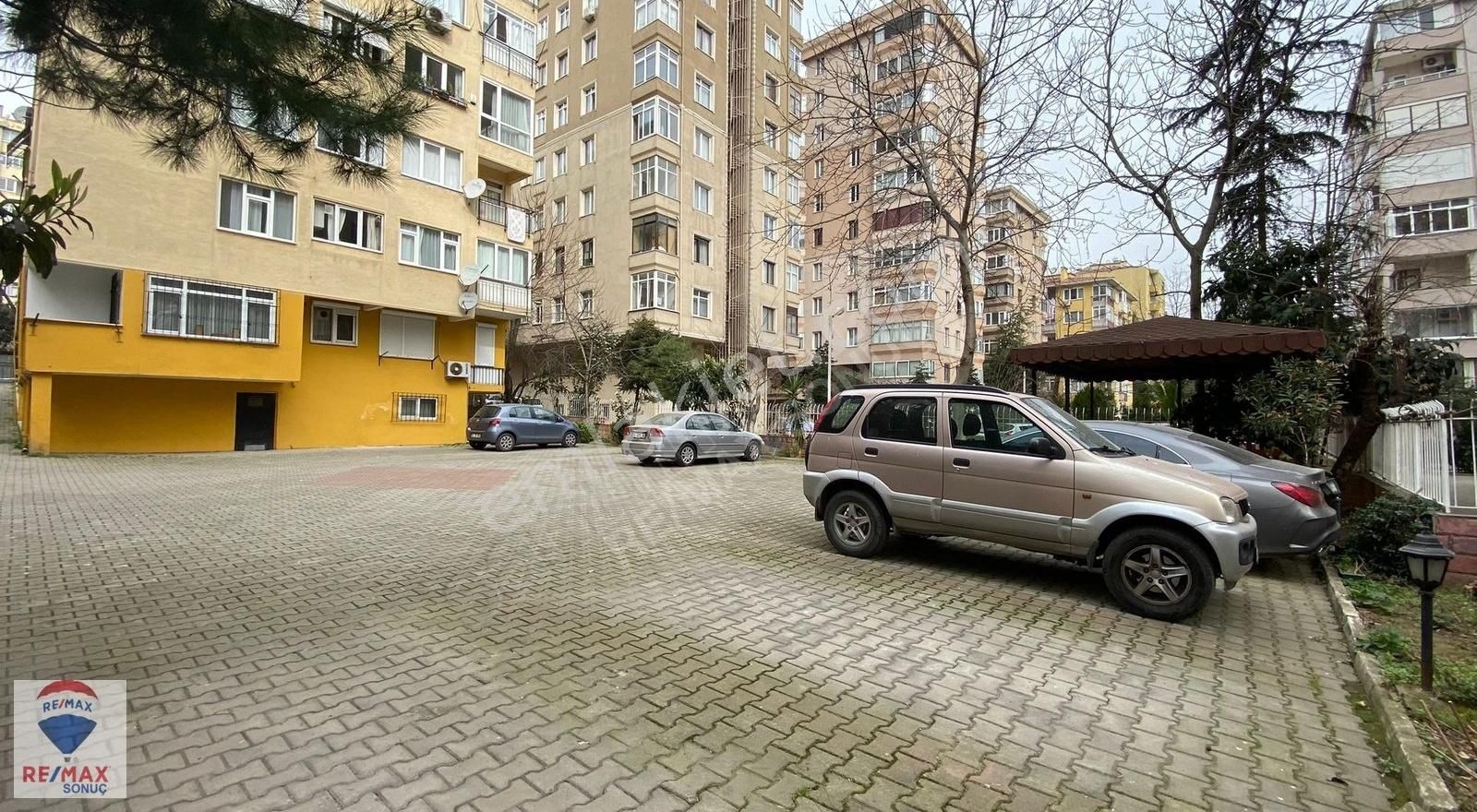 https://imaj.emlakjet.com//listing/12885304/C31A9820C1E5BC83B3A390BB5E54126812885304.jpg