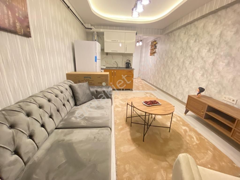 https://imaj.emlakjet.com//listing/12898410/0E0487A37145D4F22DACC53A67F2F18912898410.jpg