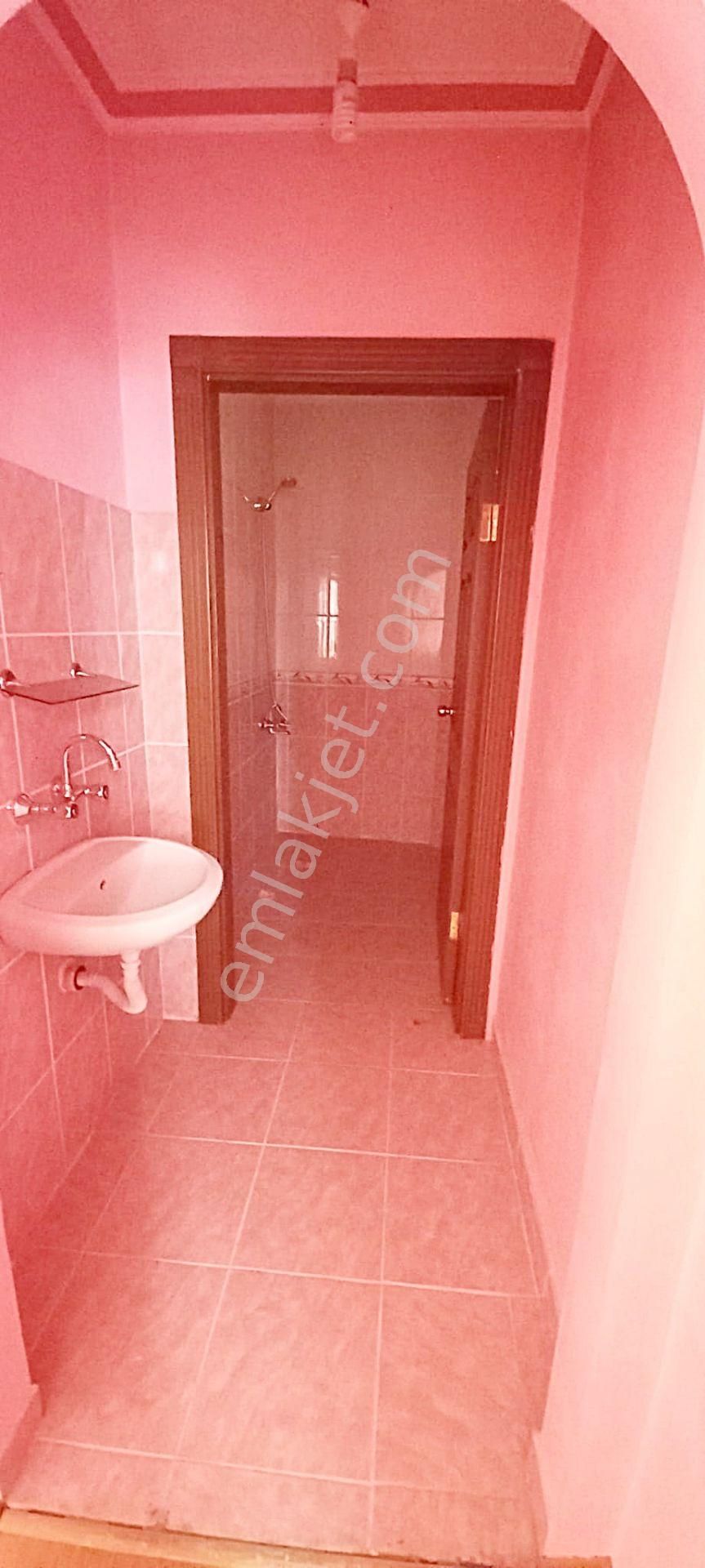 https://imaj.emlakjet.com//listing/12911097/07F887B95F5FCFAD6D6E9B2A9F05C32512911097.jpg
