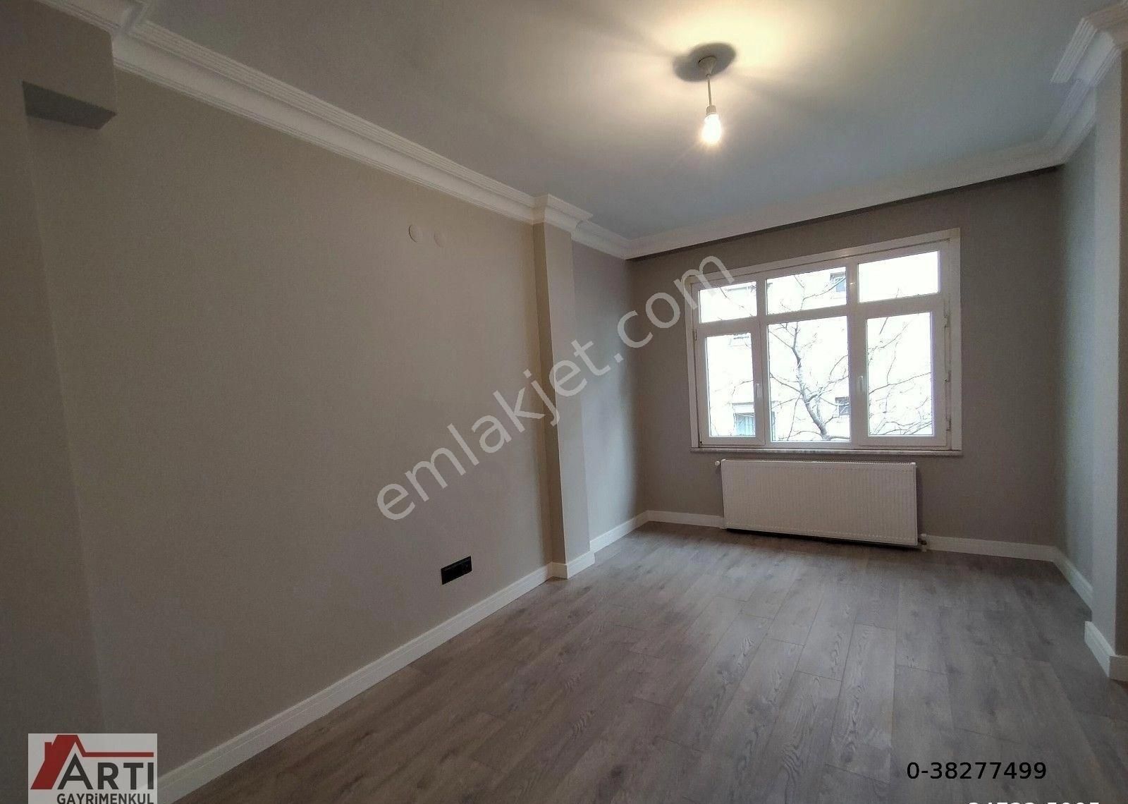 https://imaj.emlakjet.com//listing/12917791/0E136D3751A3D7D6D5DF544A1DFACE4C12917791.jpg