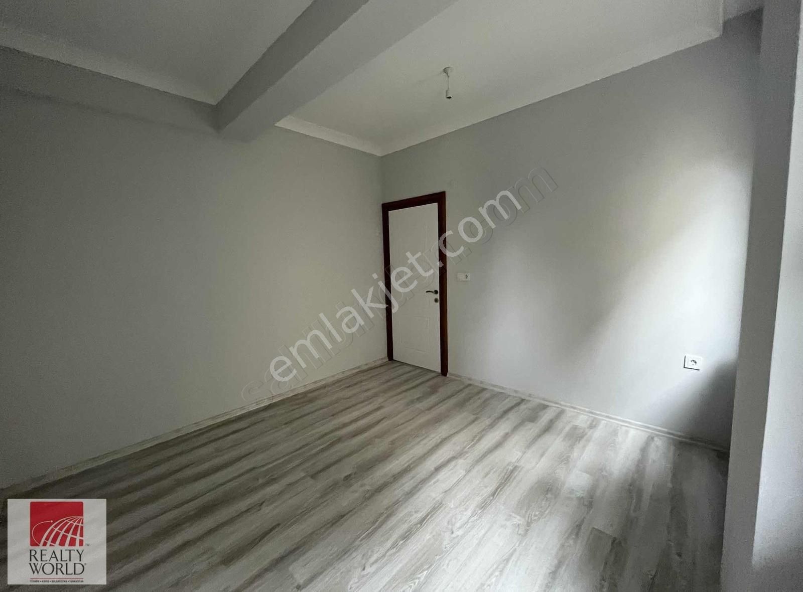 https://imaj.emlakjet.com//listing/12955002/2002BCF4398C1A6B287B06ED20713FBF12955002.jpg