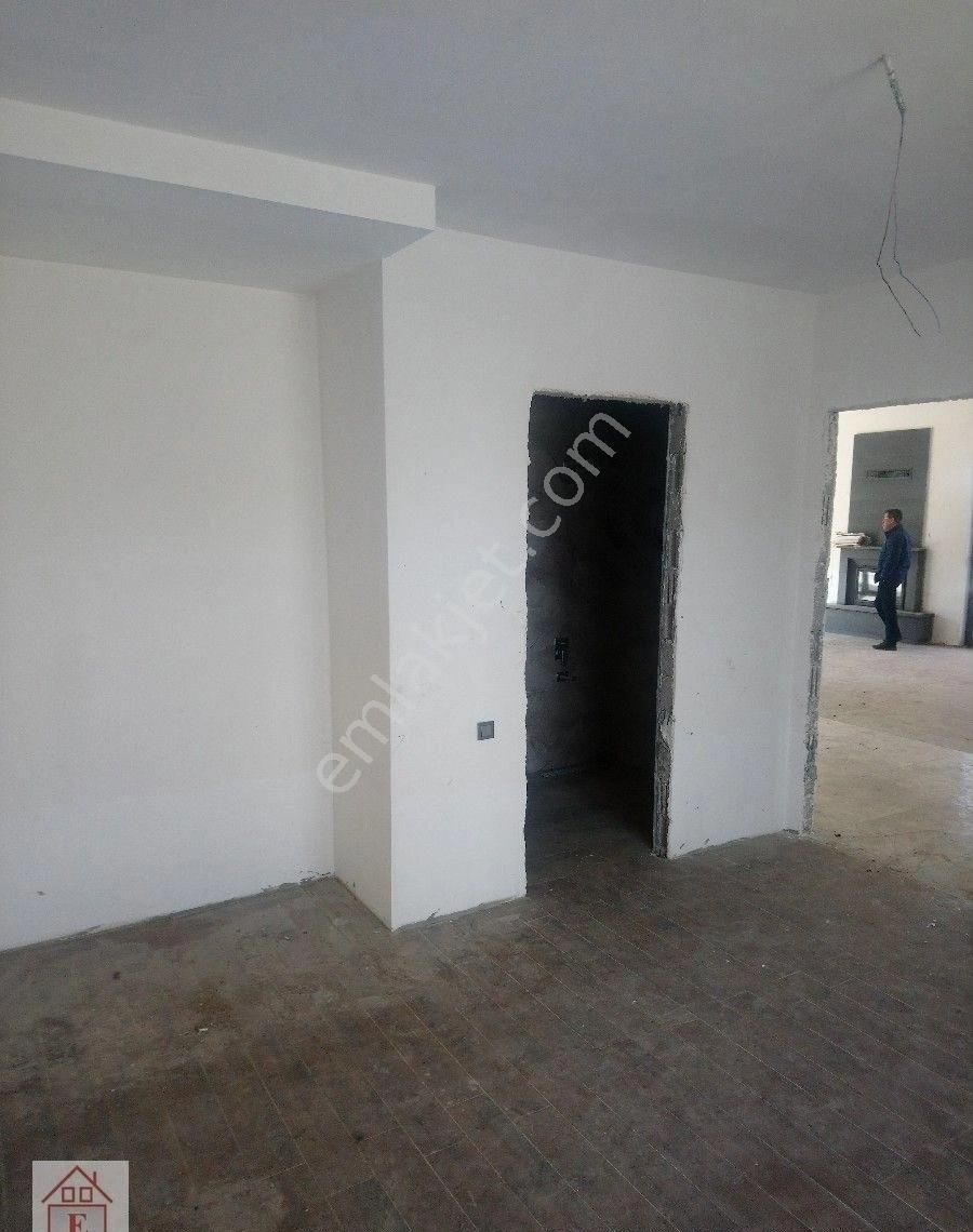 https://imaj.emlakjet.com//listing/12963140/304A6C0D5DE3C276B5B4EBCBE73D7C1912963140.jpg