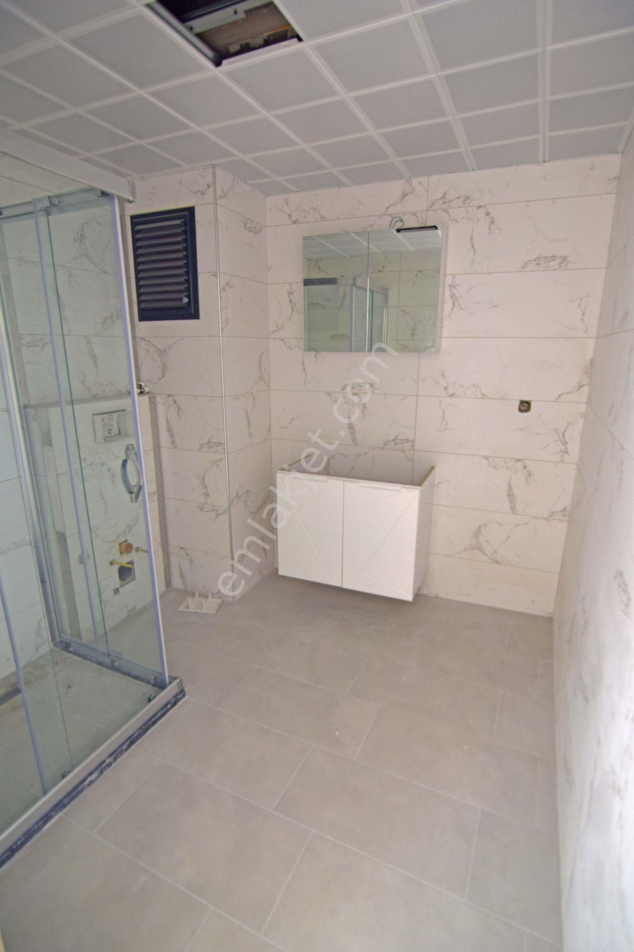 https://imaj.emlakjet.com//listing/13275792/51394B18D9ABE942818F4F976EDBB2D513275792.JPG