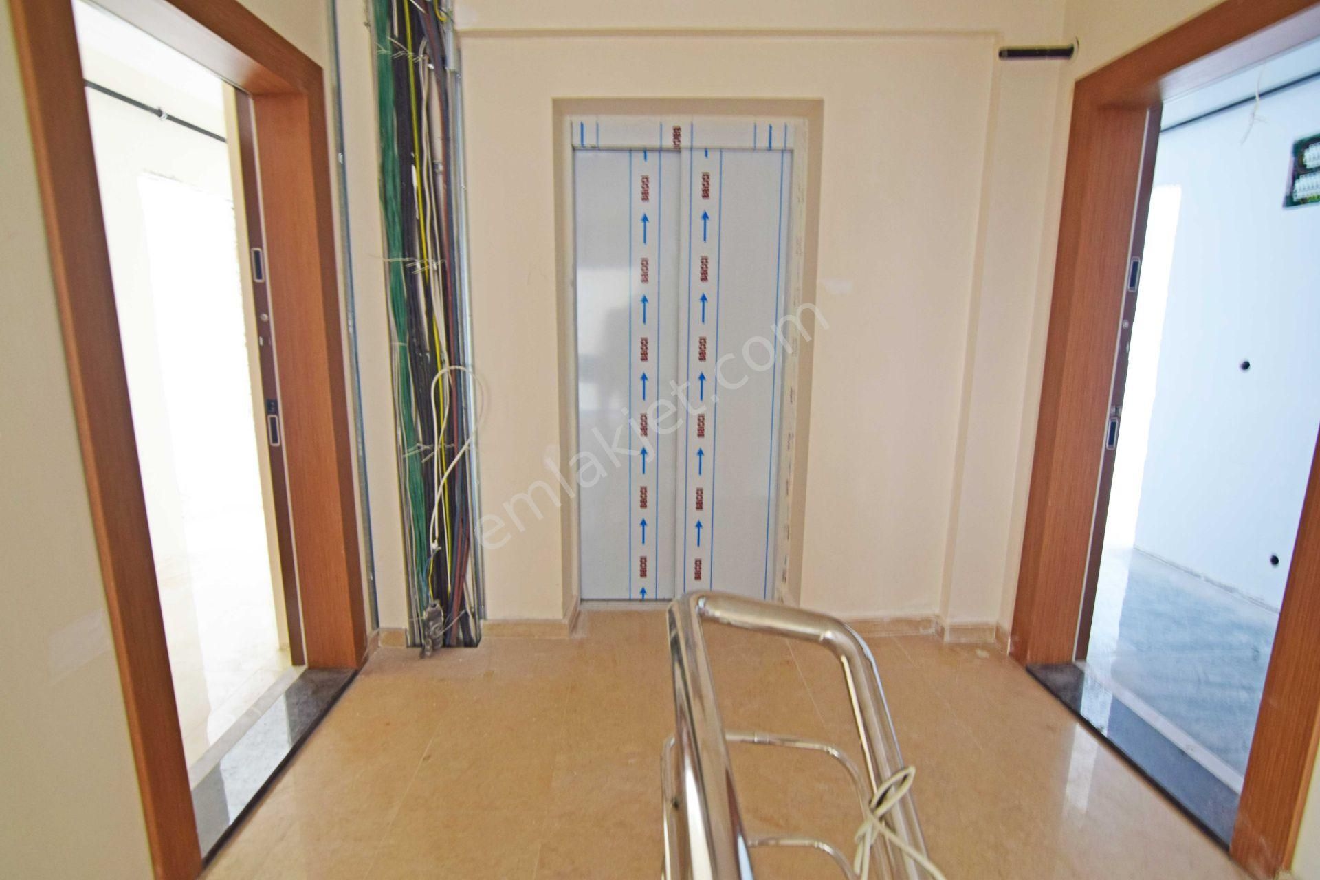 https://imaj.emlakjet.com//listing/13275792/654A5FD76FA99FFC2933A4E3C606CA8B13275792.JPG