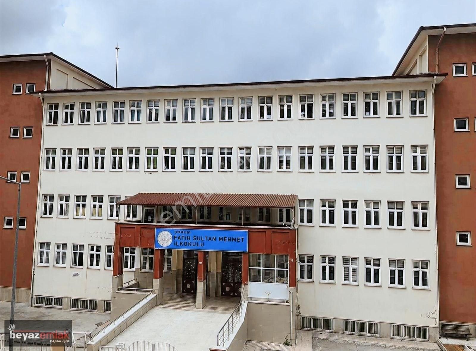 etek altı frikik izle