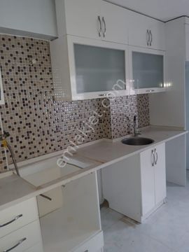 Emlakçıdan İzmir Karabağlar Basın Sitesi Mahallesi 3+1 Oda Kiralık Daire 10,000 TL #12809663