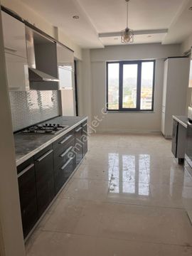 Emlakçıdan Malatya Yeşilyurt Çilesiz Mahallesi 4+1 Oda Kiralık Daire 9,000 TL #13240926