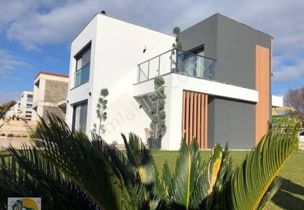 Konut-Villa