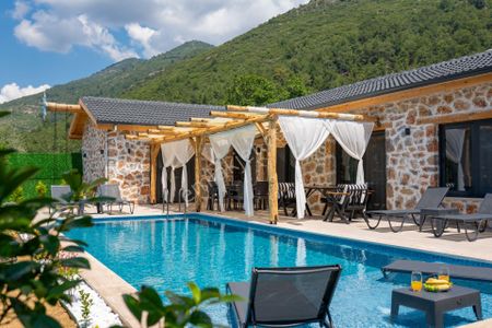 Konut-Villa