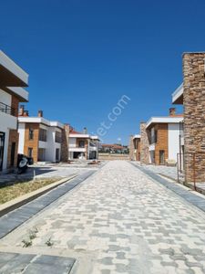 Konut-Villa