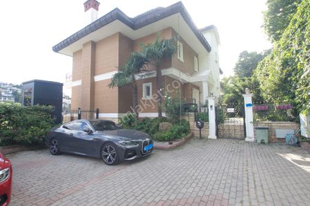 Konut-Villa