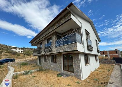 Konut-Villa