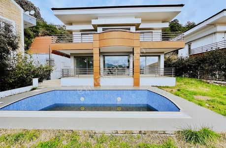 Konut-Villa