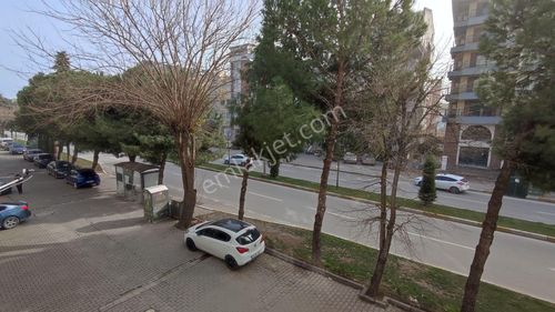 İşyeri-Apartman Dairesi