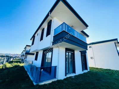 Konut-Villa
