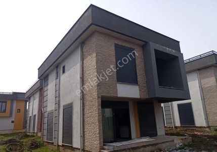 Konut-Villa