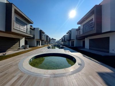 Konut-Villa
