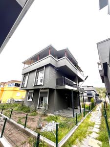 Konut-Villa