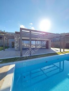 Konut-Villa