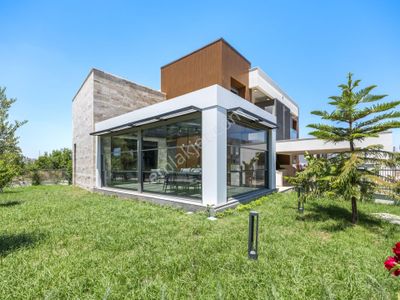 Konut-Villa