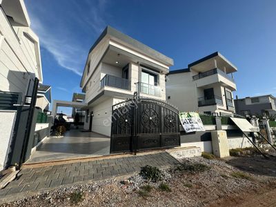 Konut-Villa