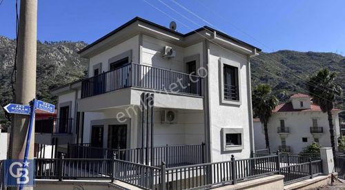 Konut-Villa