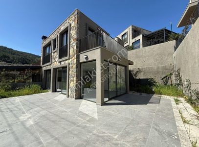 Konut-Villa