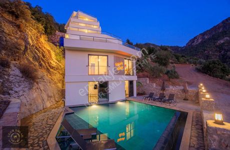 Konut-Villa