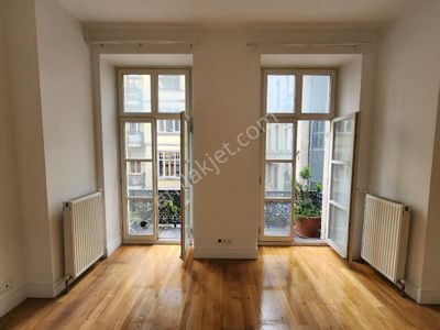 İşyeri-Apartman Dairesi