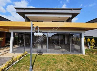 Konut-Villa