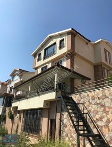 Konut-Villa