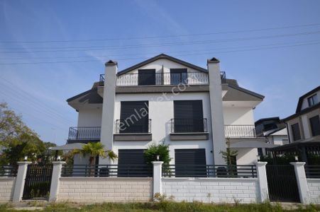 Konut-Villa