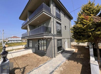 Konut-Villa