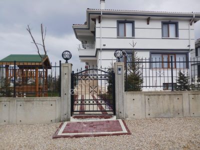 Konut-Villa