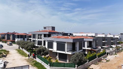 Konut-Villa