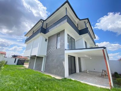 Konut-Villa