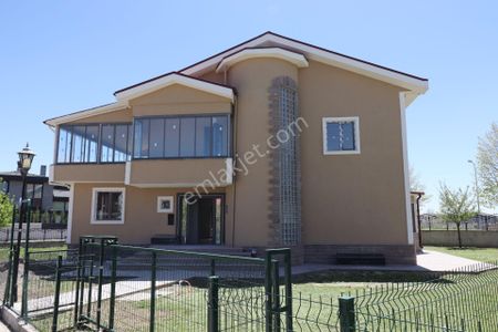 Konut-Villa