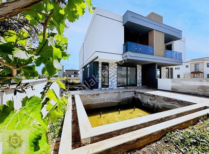 Konut-Villa