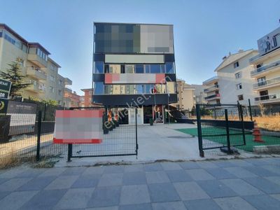 İşyeri-İşhanı Katı