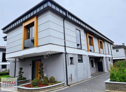 Konut-Villa