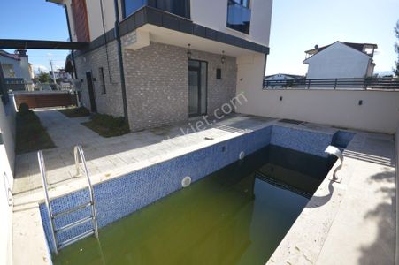 Konut-Villa